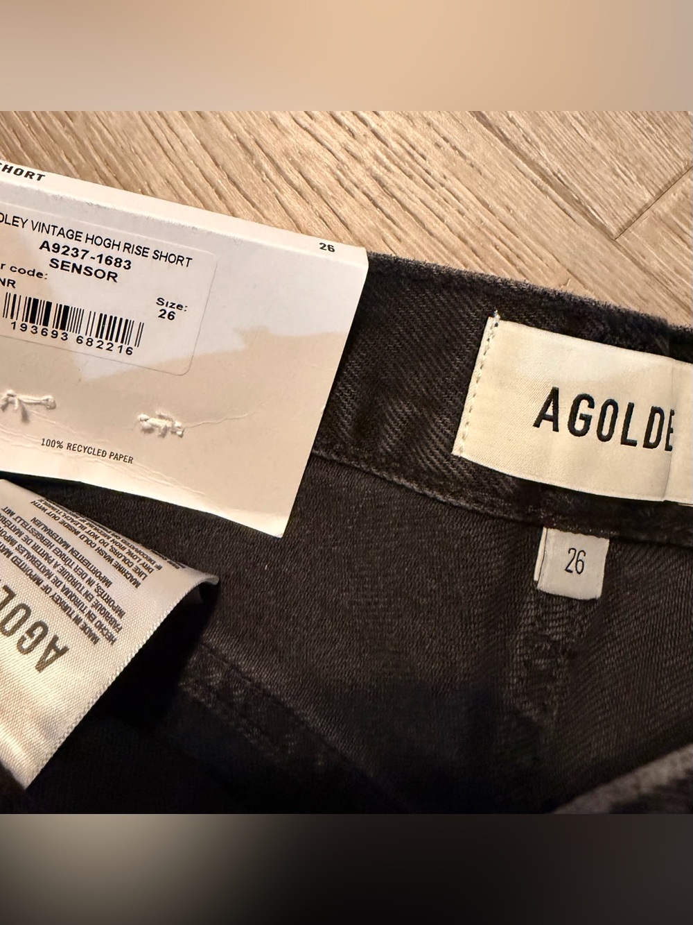 AGOLDE | Ridley High Rise Short - Picture 6 of 9